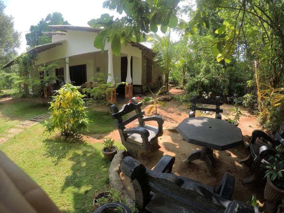 Sigiriya Village Home Stay エクステリア 写真
